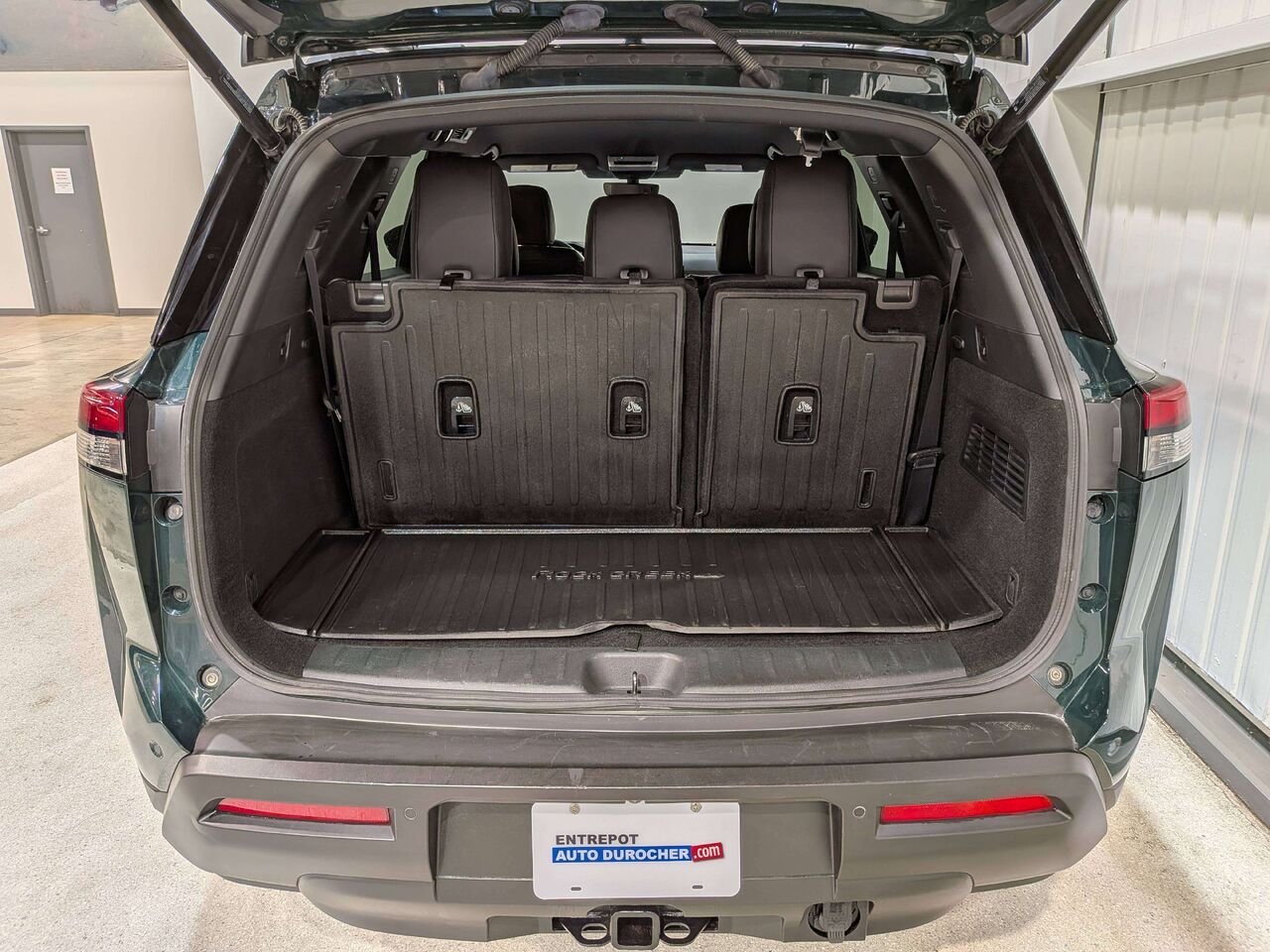 Nissan Pathfinder 2024 Vert Val-David - photo #8