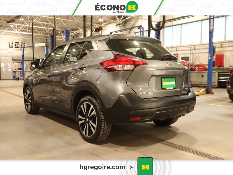 Nissan Kicks 2018 Gris Saint-Eustache - photo #5