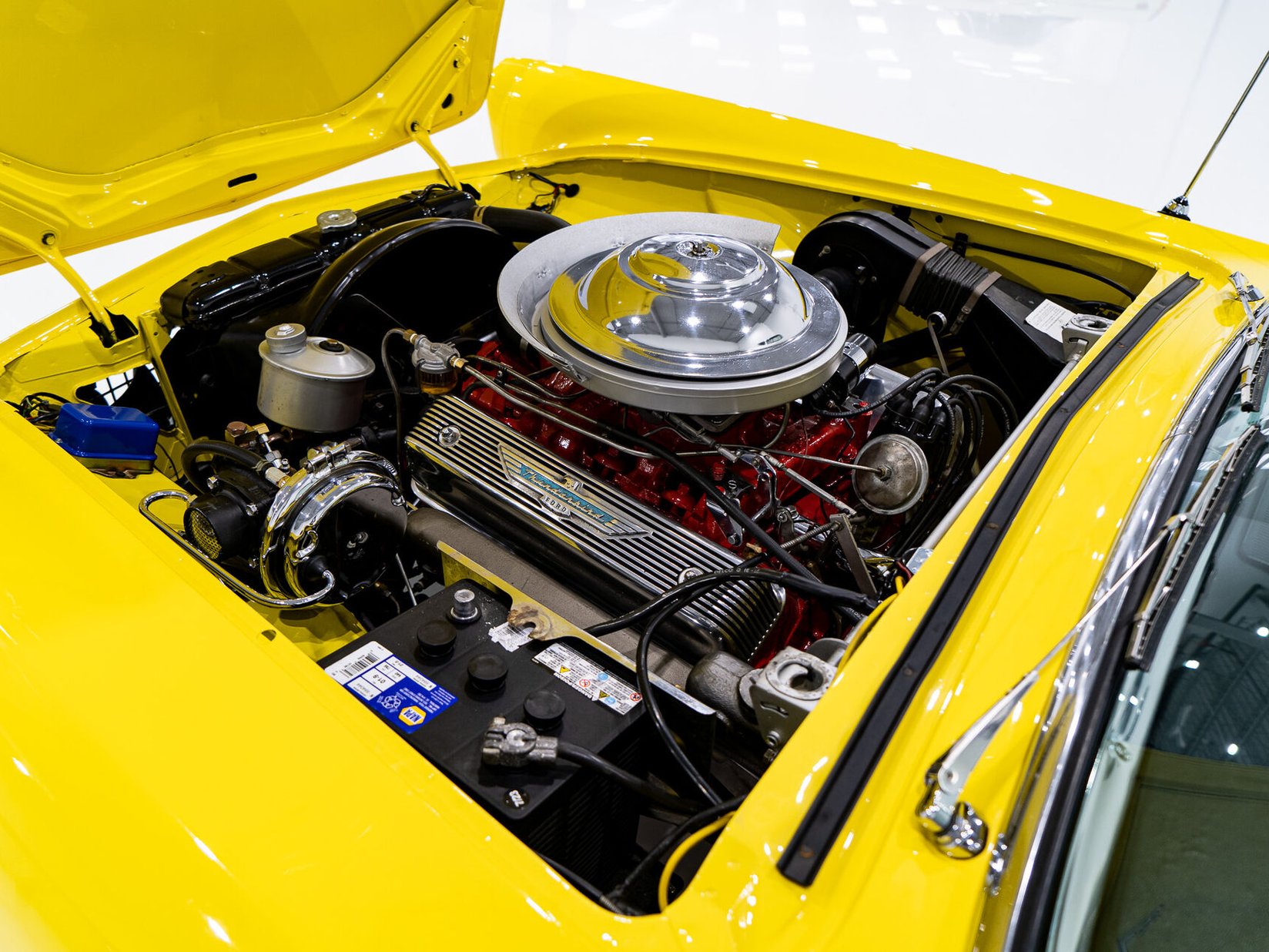 Ford Thunderbird **PRICE IN USD** Fully restored 1955 Montréal - photo #58