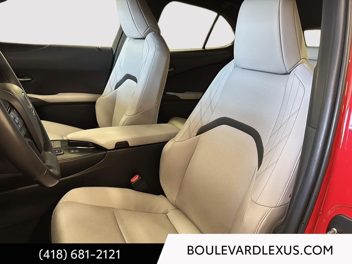 2025 Lexus UX Red Quebec - photo #28