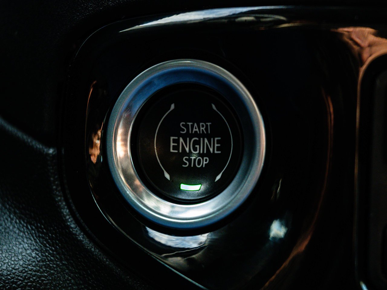 2023 Chevrolet Silverado 1500 4WD Crew Cab 147 RST Black Sherwood Park - photo #25
