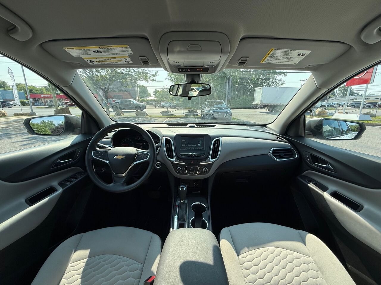 2018 Chevrolet Equinox White Châteauguay - photo #12