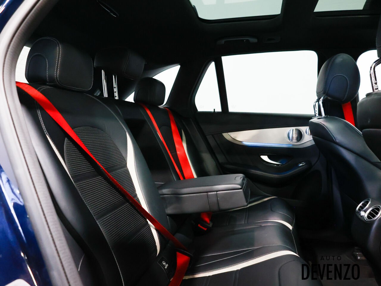 2019 Mercedes-Benz GLC Blue Saint-Eustache - photo #8