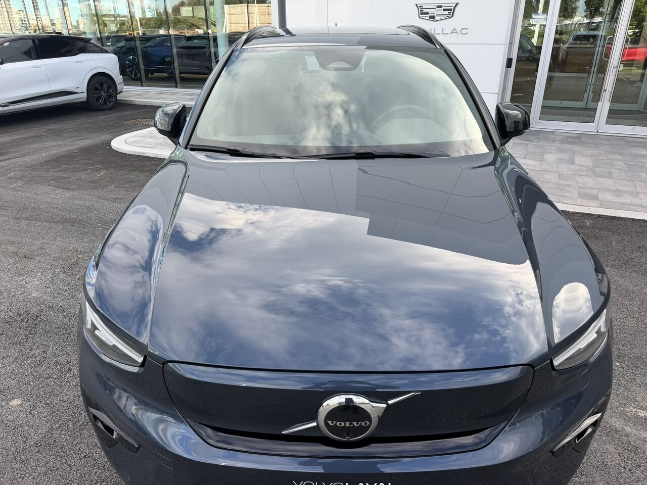 2026 Volvo EX40 PLUS DUAL MOTOR Blue Laval - photo #4