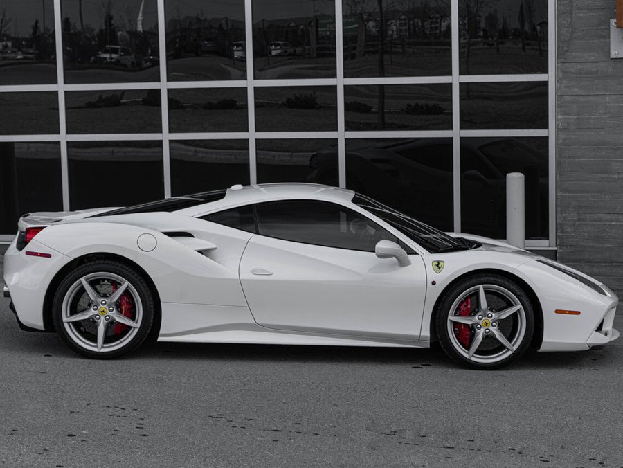2016 Ferrari 488 GTB 2016 White