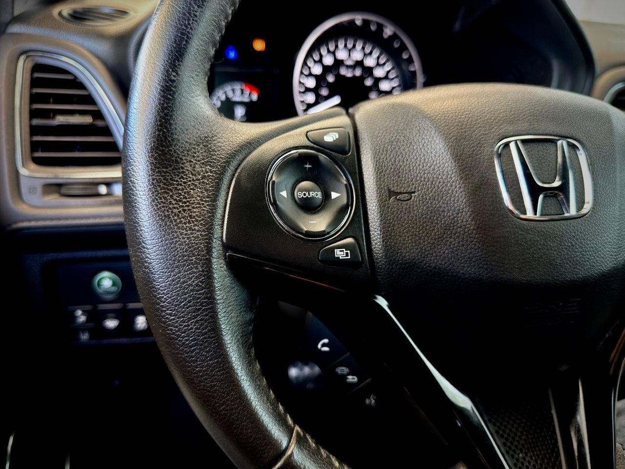 Honda HR-V 2021 Noir Notre-Dame-des-Prairies - photo #22