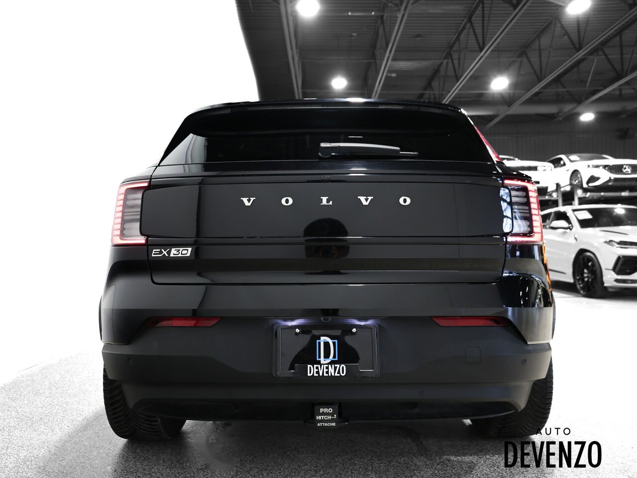 2025 Volvo EX30 Black Saint-Eustache - photo #3