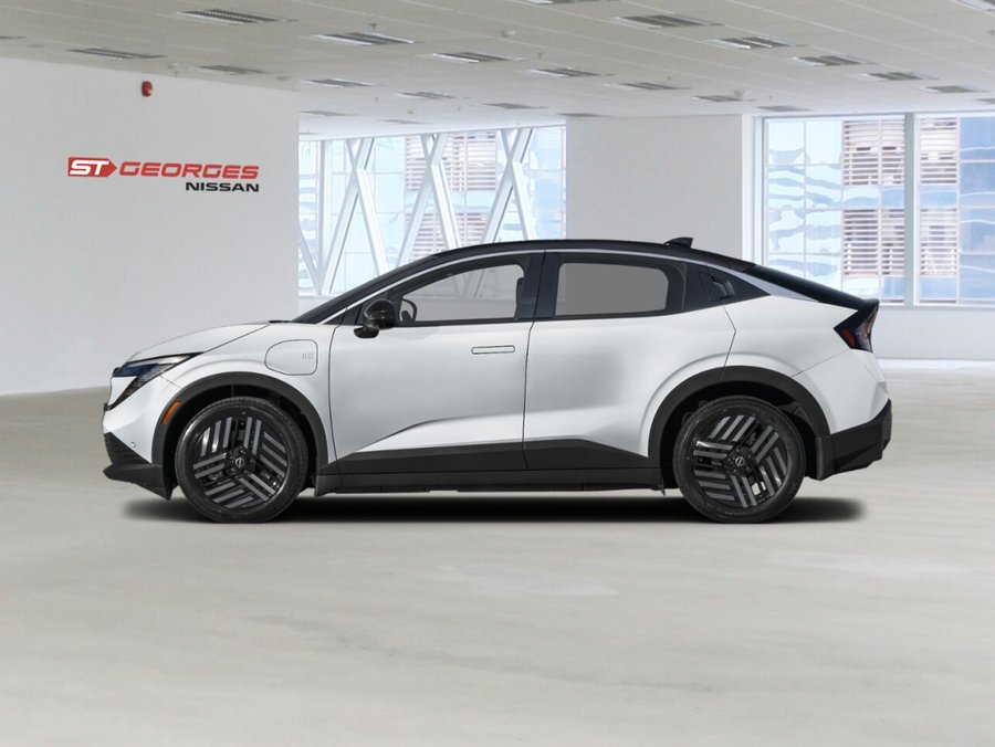 2026 NISSAN LEAF 2026 Everest White Pearl Tricoat/Black