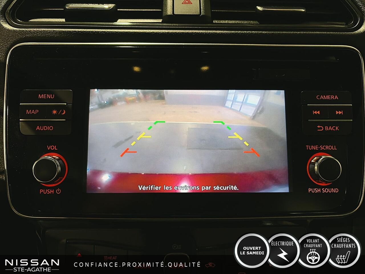 2019 Nissan LEAF Red Saint-Jérôme - photo #22