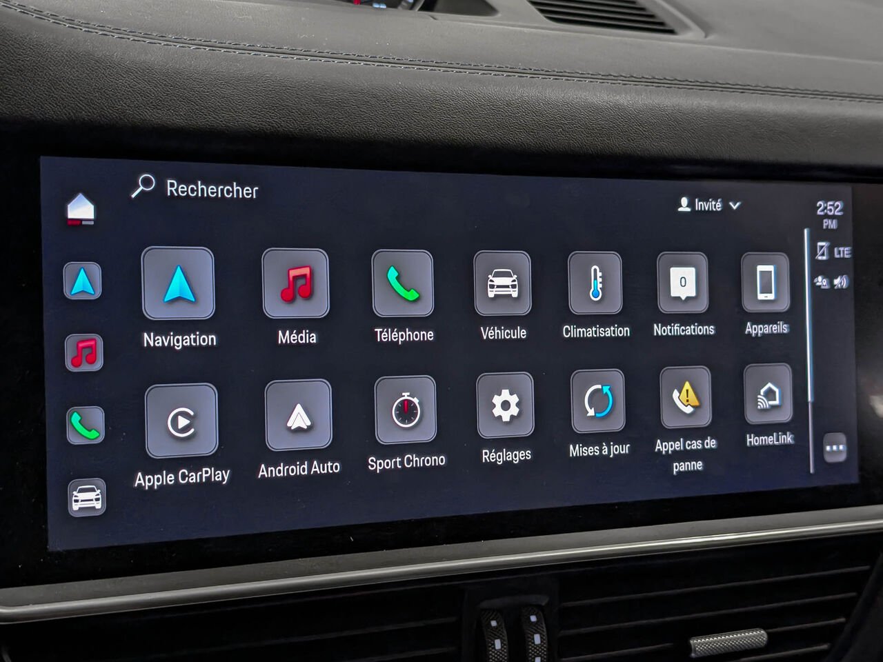 Porsche CAYENNE GTS Option Rear Axle Stearing Exhaust Sport 2023 Argent Sherbrooke - photo #14