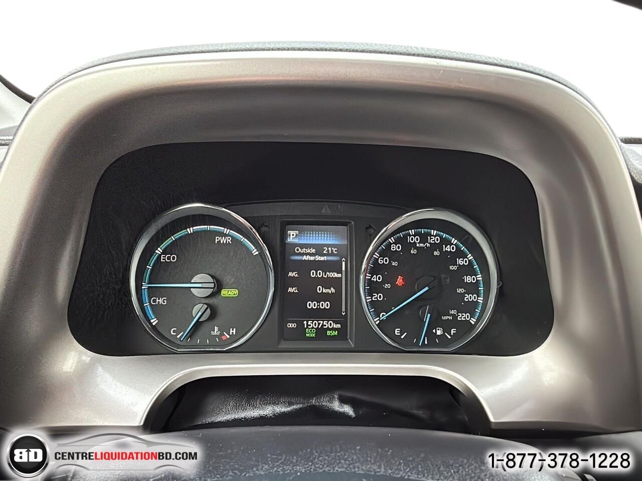 2017 Toyota RAV4 Hybrid LE+ 4 portes | BD0221 Black Granby - photo #18