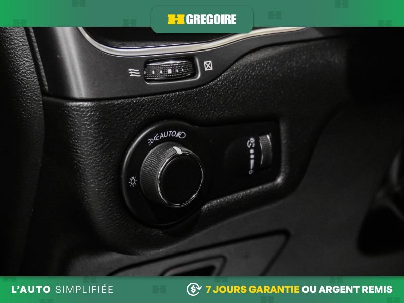 Jeep Cherokee 728284 | SPORT AWD AUTO A/C MAGS CAM RECUL BLUETOOTH 2022 Noir Laval - photo #18
