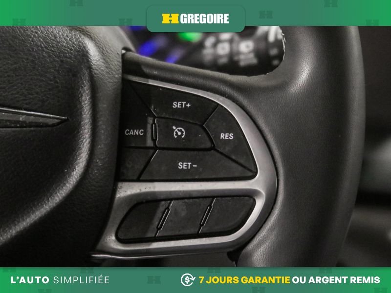 2023 Chrysler Grand Caravan White Saint-Eustache - photo #21