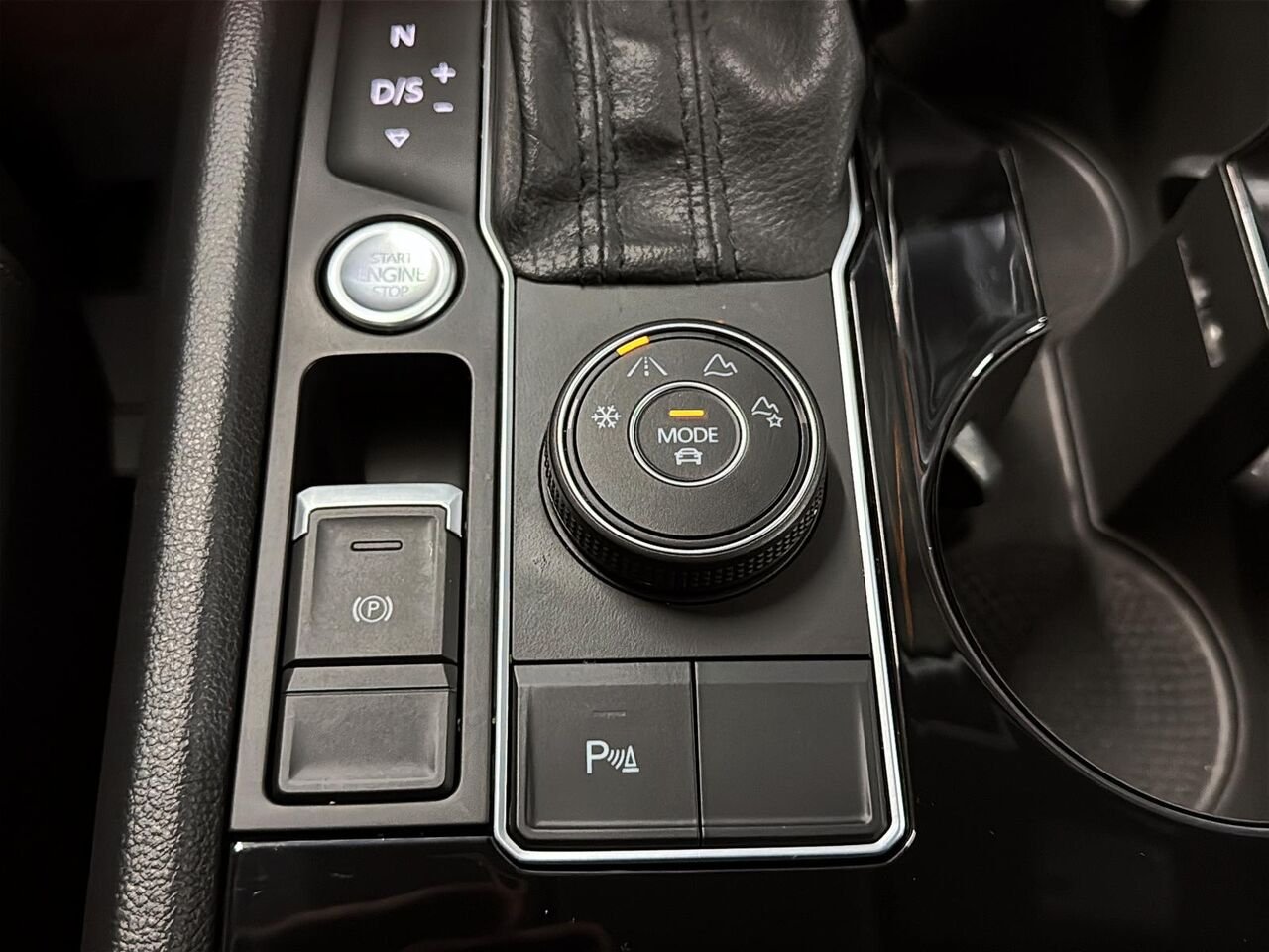 2019 VOLKSWAGEN ATLAS EXECLINE 4D UTILITY 3.6 Grey Saint-Hyacinthe - photo #15