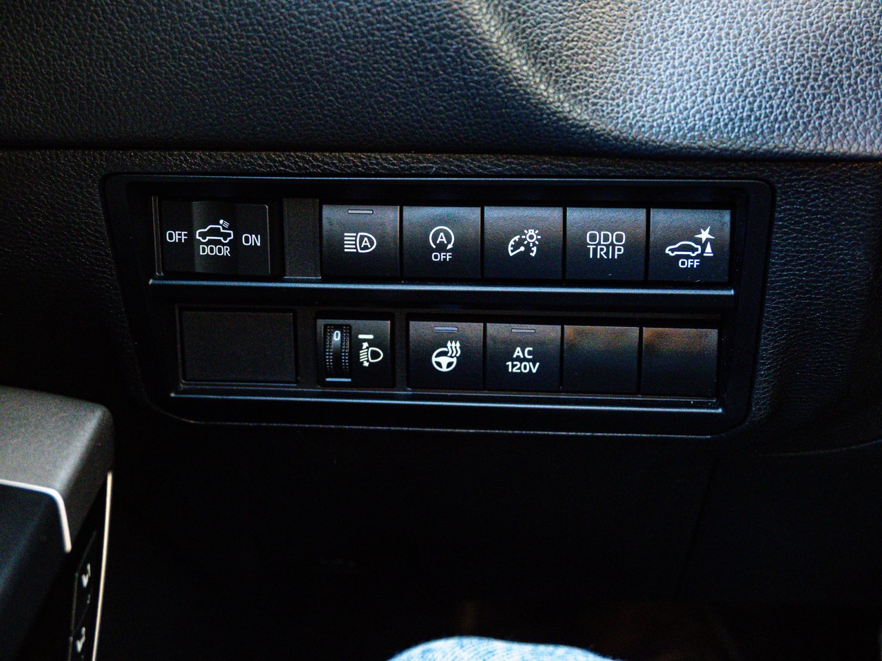 2022 Toyota Tundra 4x4 Crewmax Limited Long Bed Red Sherwood Park - photo #21