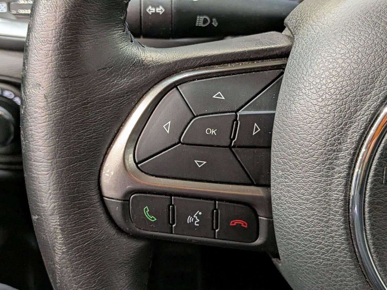 2019 Jeep Renegade Limited 4x4 Silver Val-David - photo #13