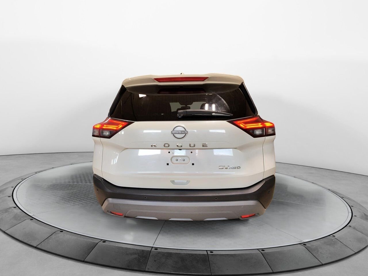 Nissan Rogue Sv 2023 Blanc Baie-Comeau - photo #2