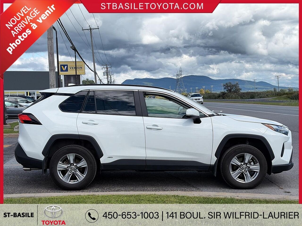 2025 TOYOTA RAV4 Hybrid White Saint-Basile-le-Grand - photo #3