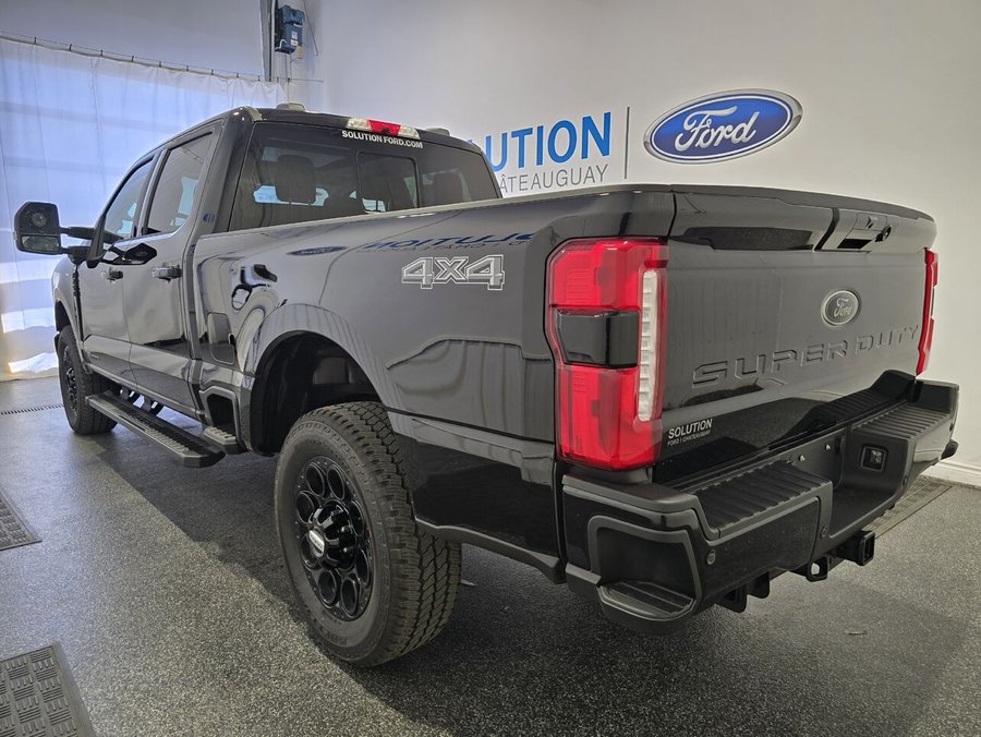 2026 Ford Super Duty F-250 SRW Agate Black Metallic
