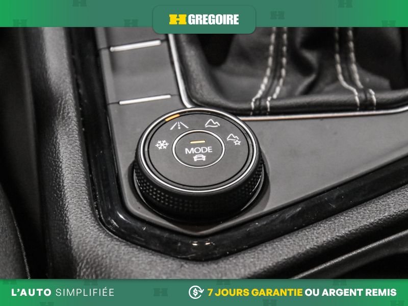 2022 Volkswagen Taos Grey Laval - photo #25
