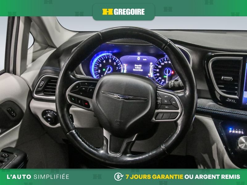 Chrysler Pacifica 822359A | Touring-L AUTO A/C GR ELECT MAGS CUIR 7PASSAGERS C 2021 Gris Laval - photo #20