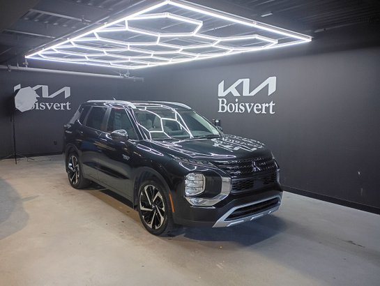 2023 Mitsubishi Outlander Plug-In Hybrid SEL S-AWC Black