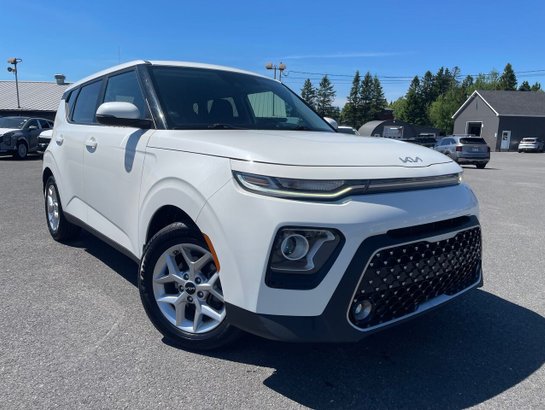 2022 Kia Soul 2022 White