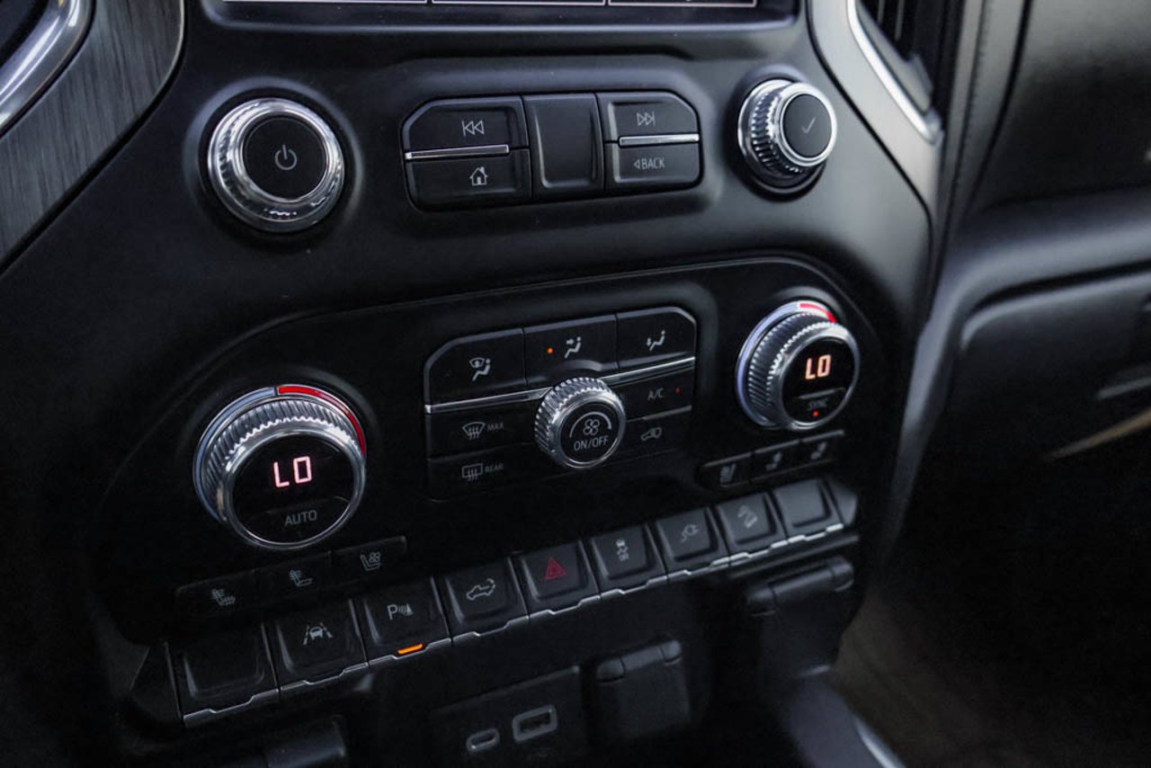 2021 GMC Sierra 1500 4WD Crew Cab 147 Denali Black Sherwood Park - photo #27