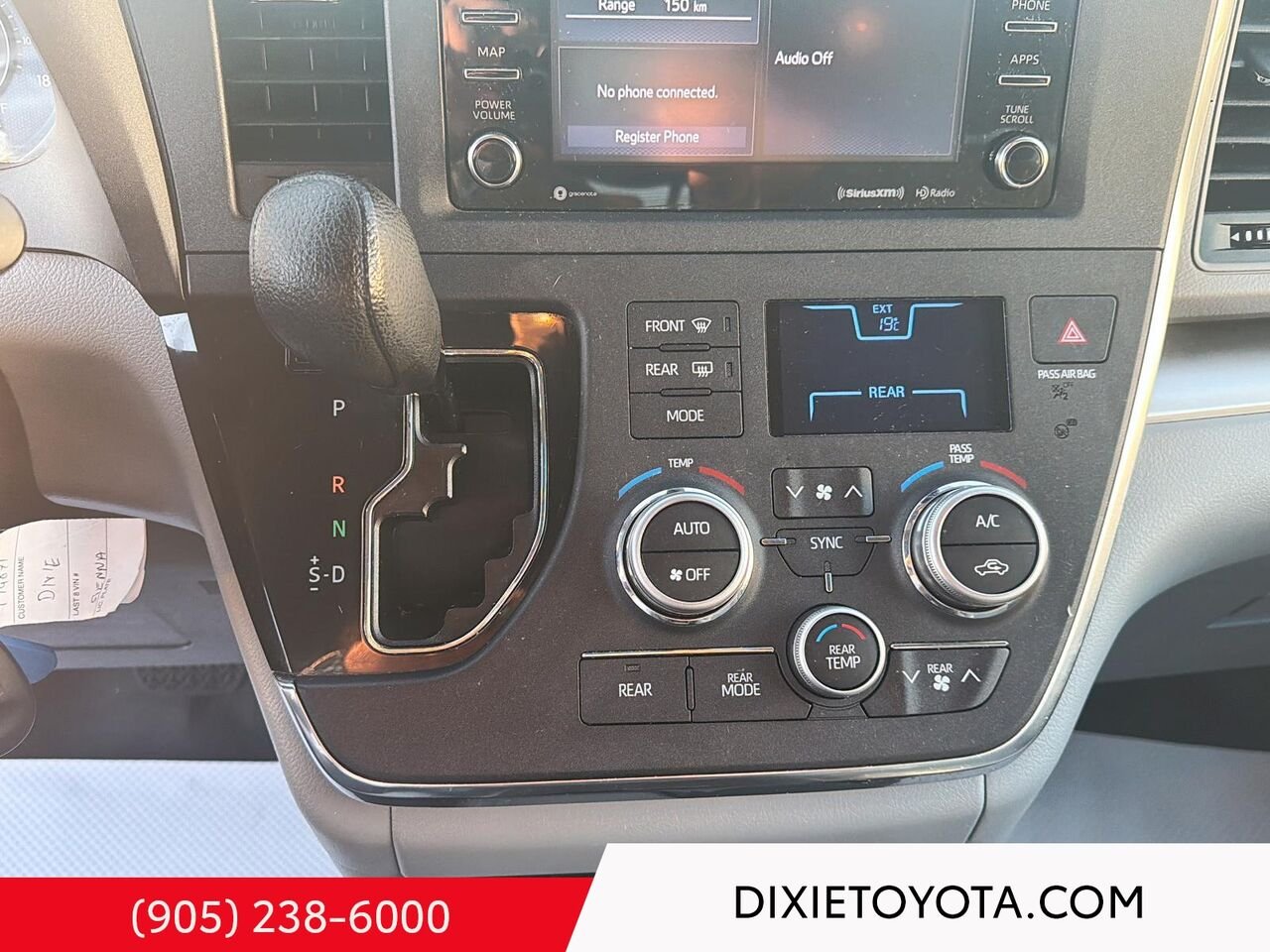 2019 Toyota Sienna LE FWD / HEATED SEATS / TOYOTA SAFETY SENSE / BACK UP CAMERA Grey Mississauga - photo #15