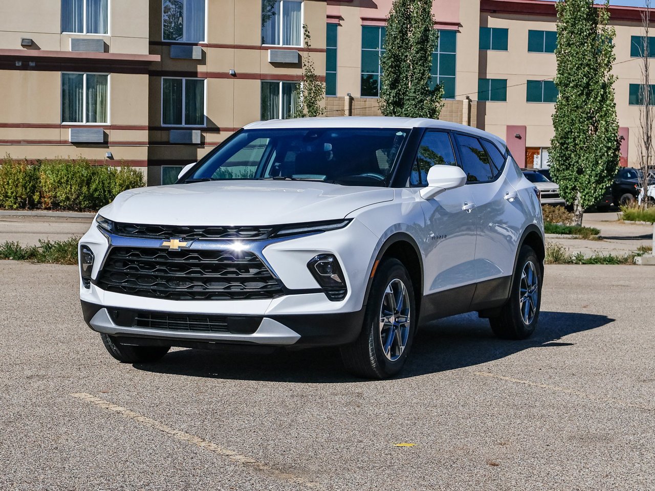 2024 Chevrolet Blazer AWD 4dr LT White Sherwood Park - photo #3
