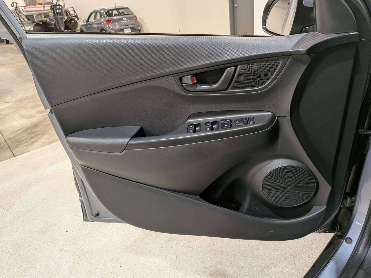 2021 Hyundai Kona 2.0L Essential AWD Grey Val-David - photo #30