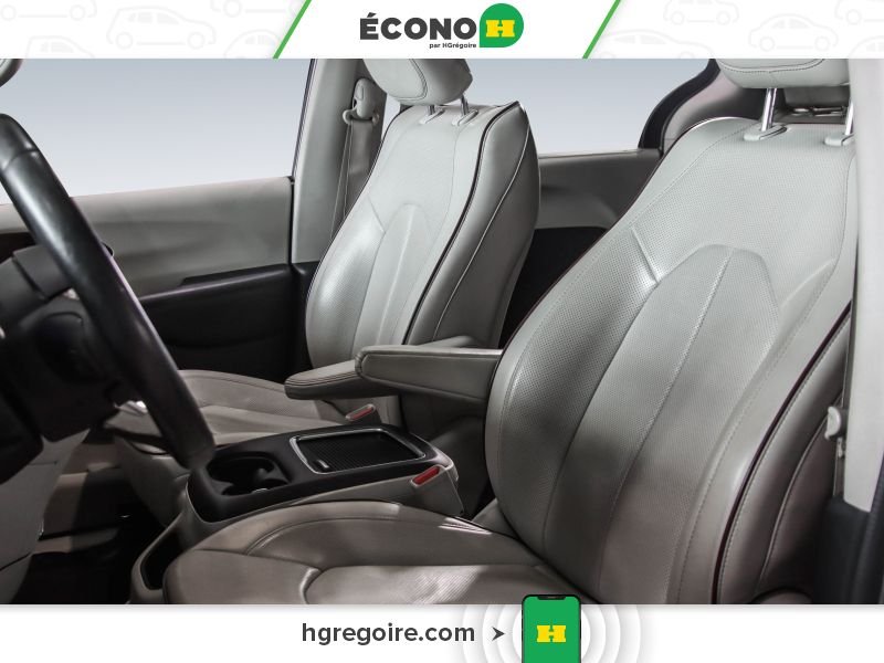 Chrysler Pacifica 820741 | LIMITED CUIR TOIT CAMÉRA BLUETOOTH MAGS 2018 Argent Laval - photo #16
