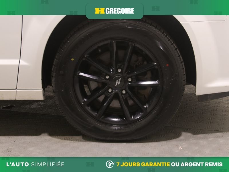 2020 Dodge GR Caravan White Laval - photo #33