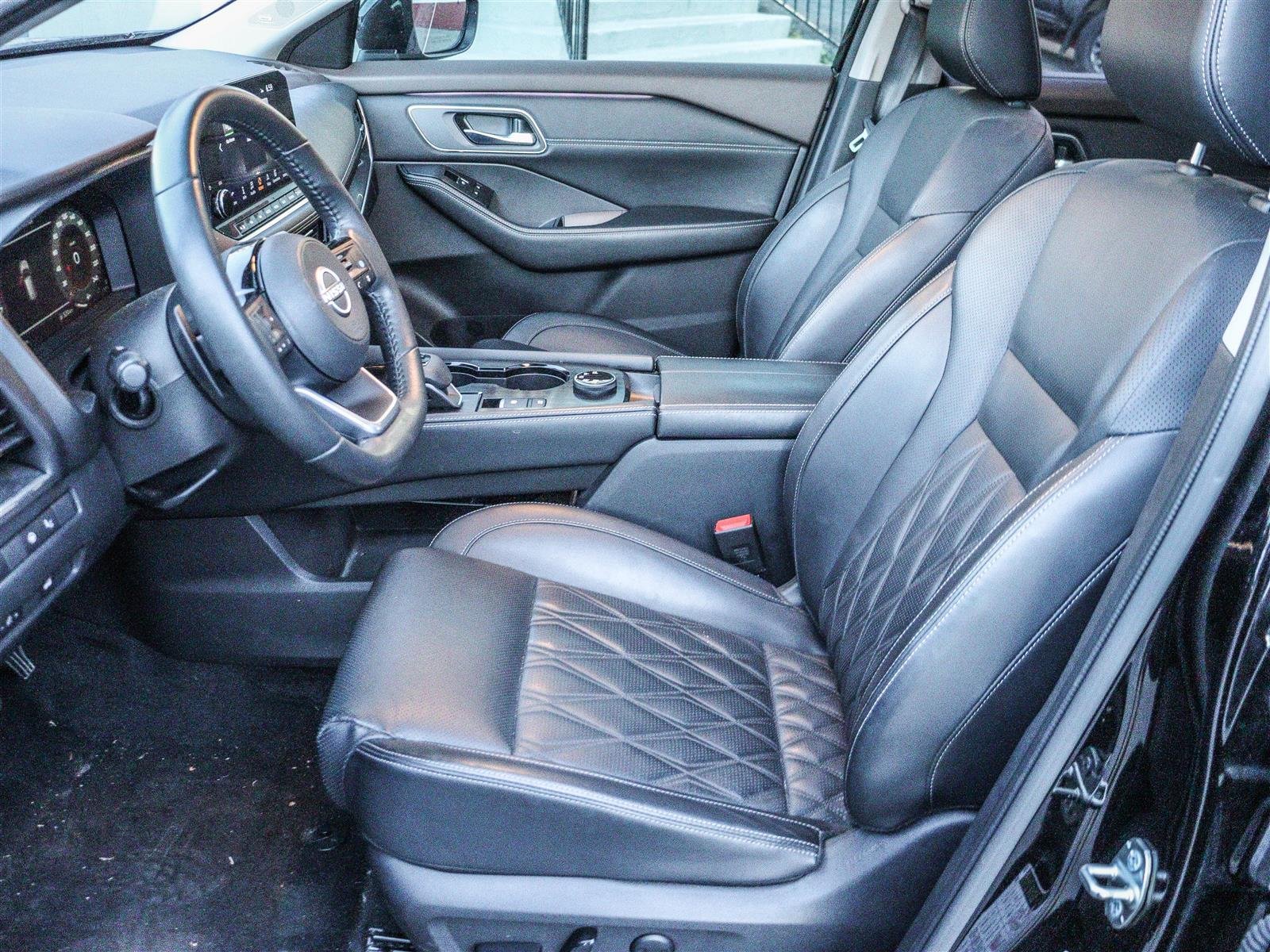 Nissan Rogue Platinum 2023 Black Ottawa & Gatineau - photo #6