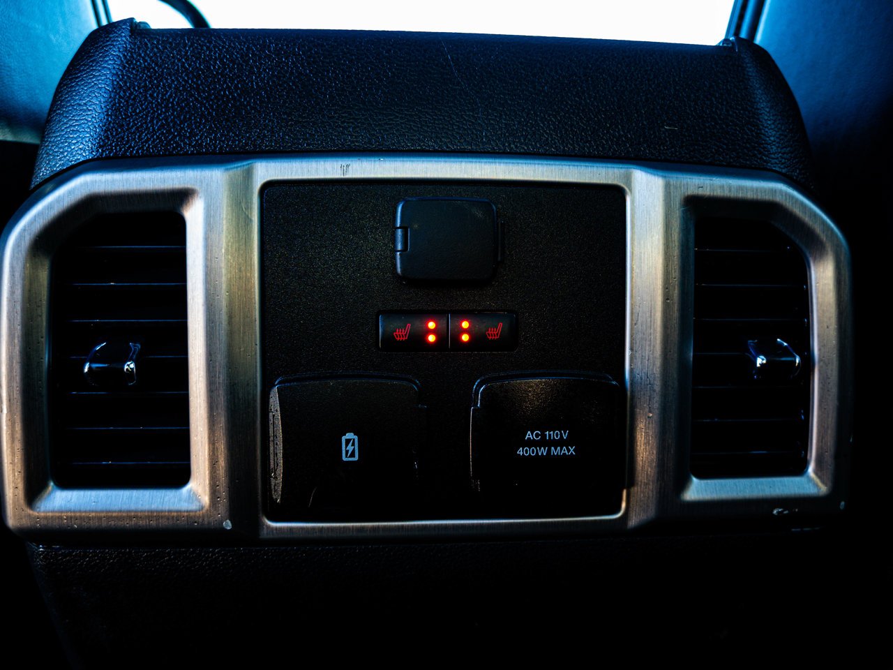 2022 Ford Super Duty F-350 SRW Platinum 4WD Crew Cab 6.75' Box White Sherwood Park - photo #30
