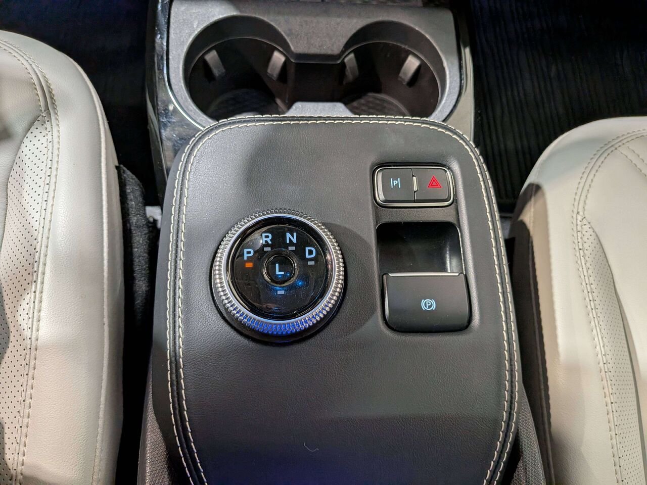 Ford Mustang Mach-E Premium AWD 2023 Gris Val-David - photo #26