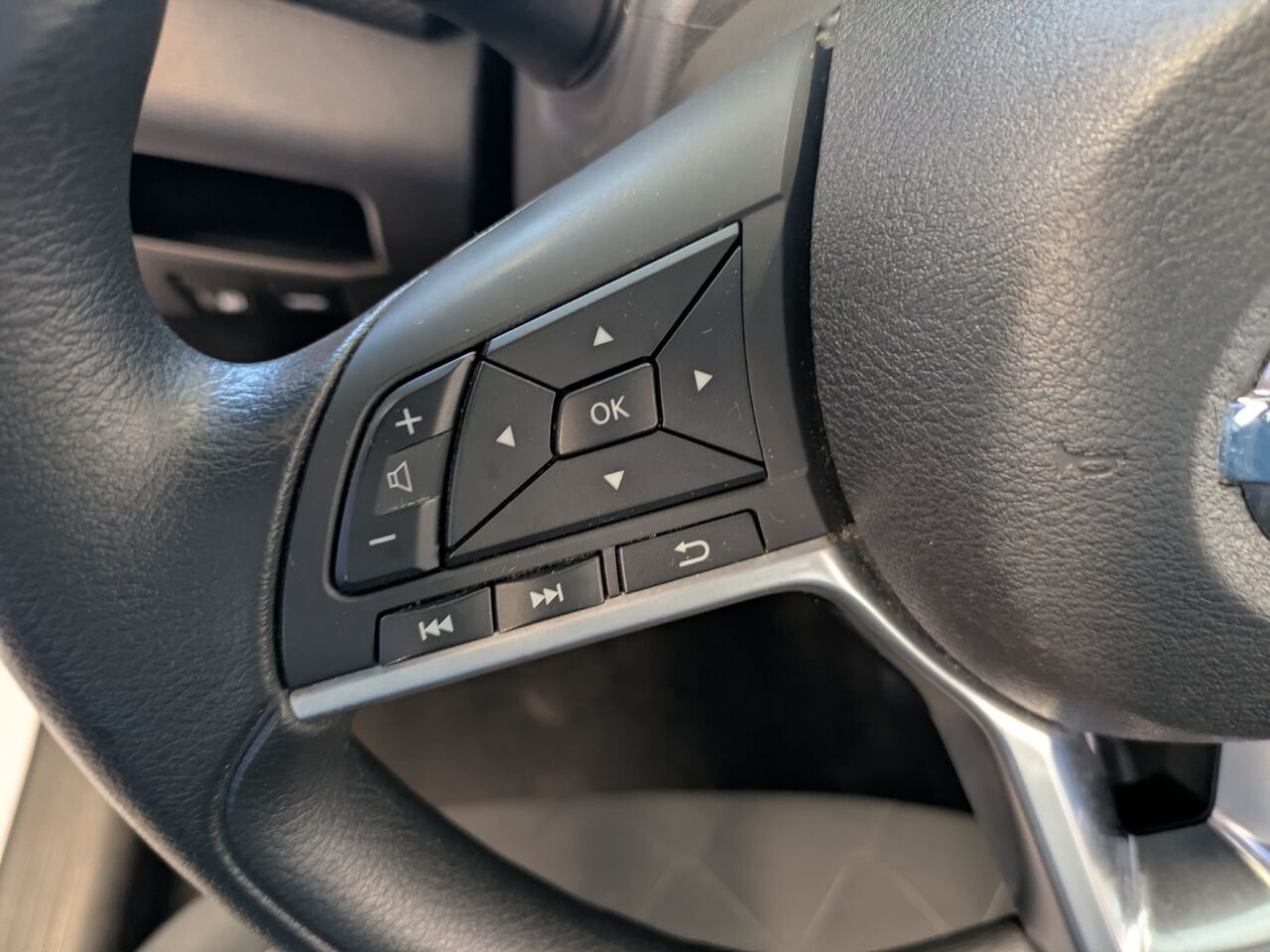 Nissan Kicks 2018 Blanc Gatineau - photo #6
