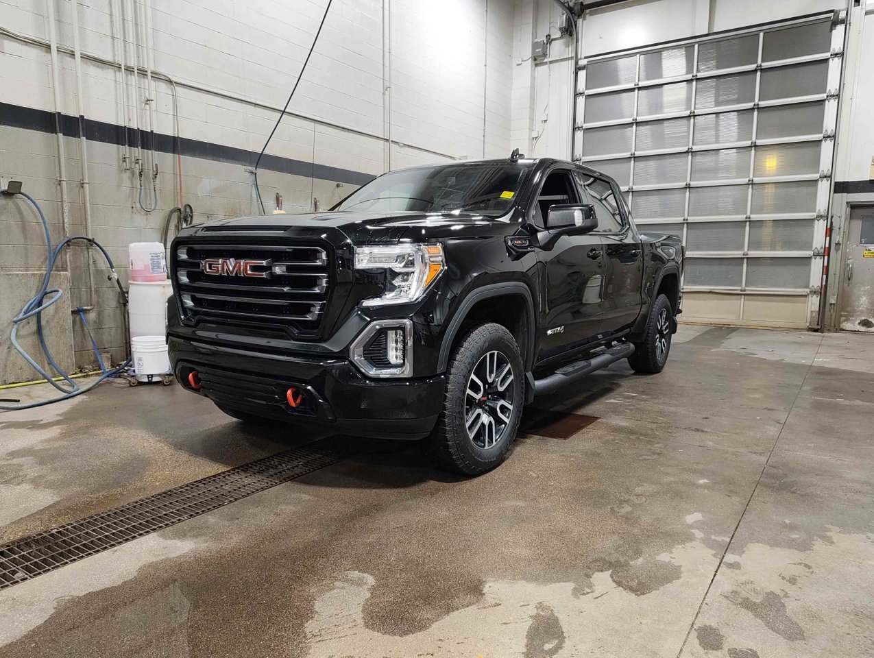 2022 GMC Sierra 1500 Limited 4WD Crew Cab 147 AT4 Black Sherwood Park - photo #3