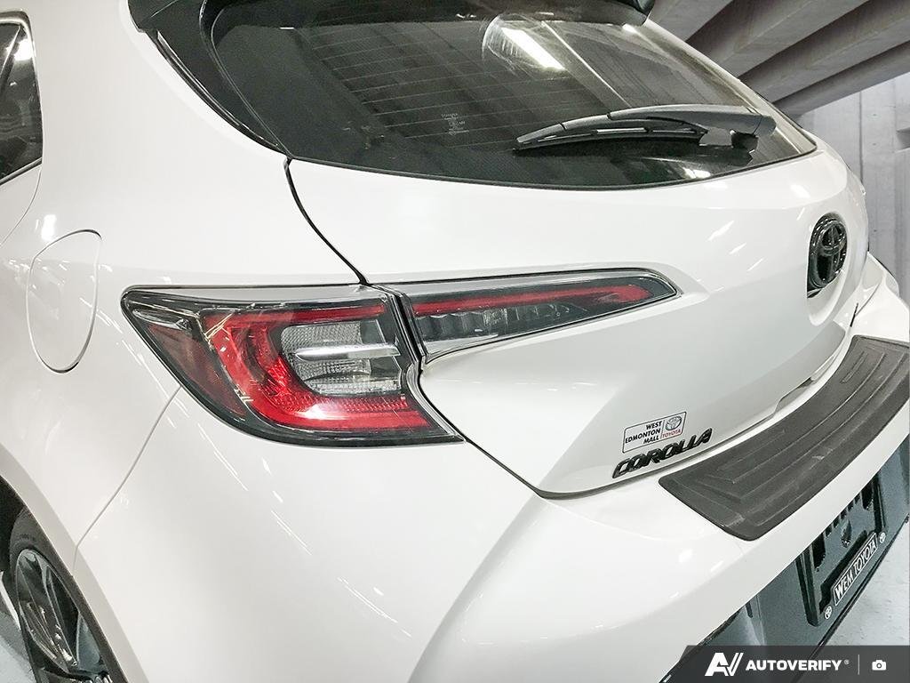 2020 Toyota Corolla Hatchback 2602172B | CVT White Edmonton - photo #10