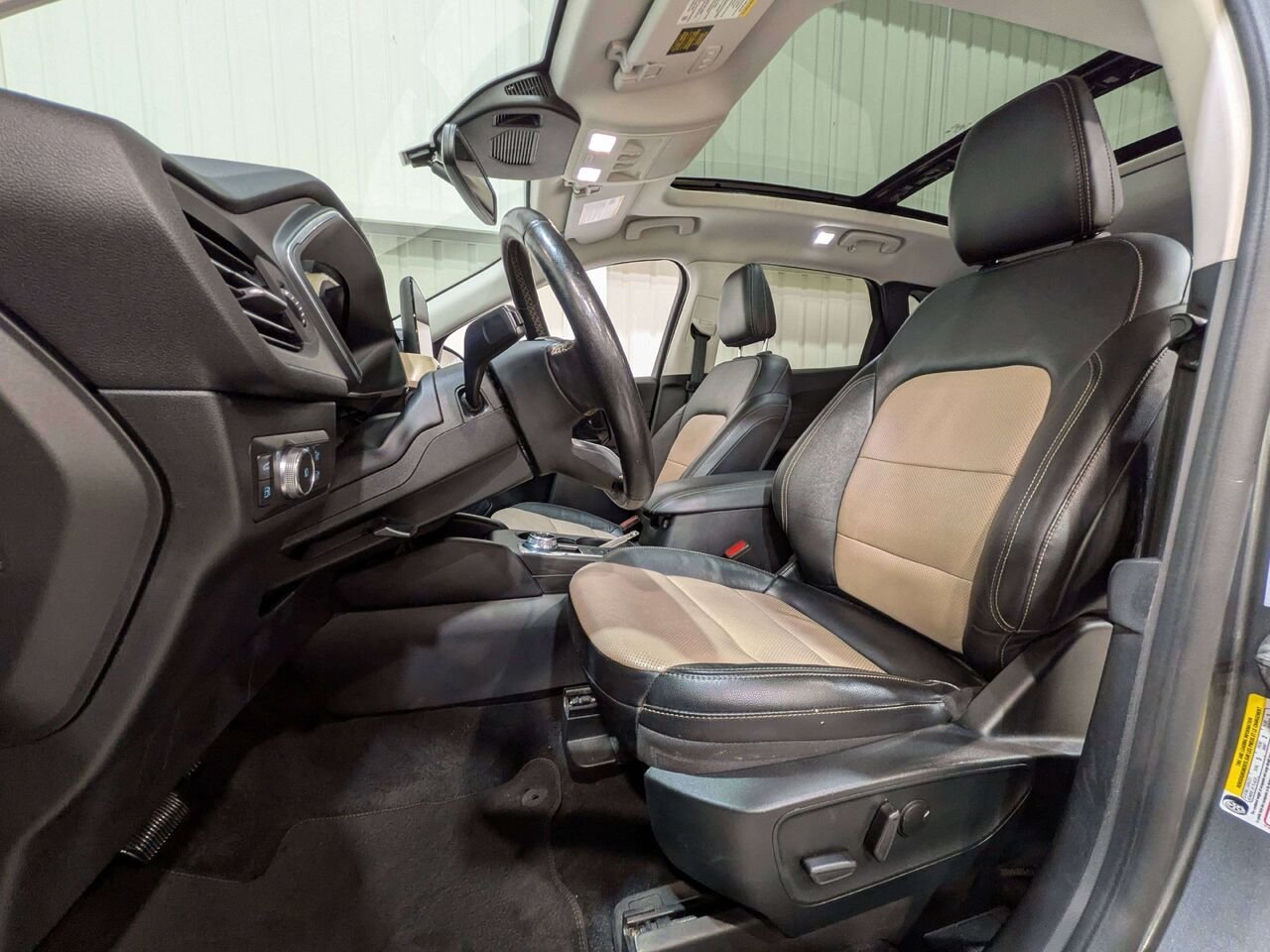 2022 Ford Escape Titanium Plug-In Hybrid FWD Grey Val-David - photo #1