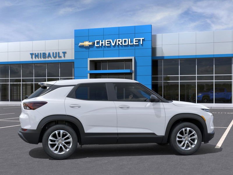 2026 CHEVROLET Trailblazer LS Apex Red Saint-Eustache - photo #4