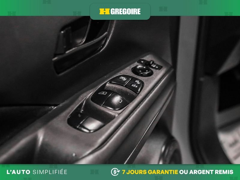 Nissan Kicks 2025 Gris Saint-Eustache - photo #15