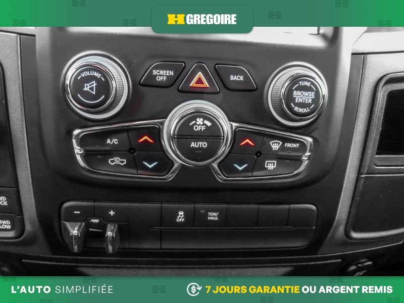 2019 Ram 1500 Grey Saint-Eustache - photo #19