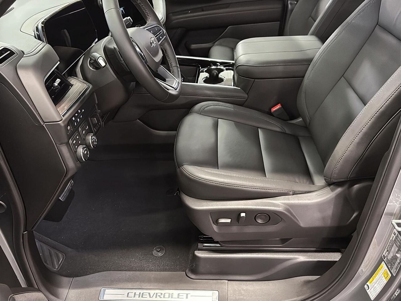 2026 CHEVROLET Tahoe Z71 STERLING GREY METALLIC Saint-Hyacinthe - photo #8