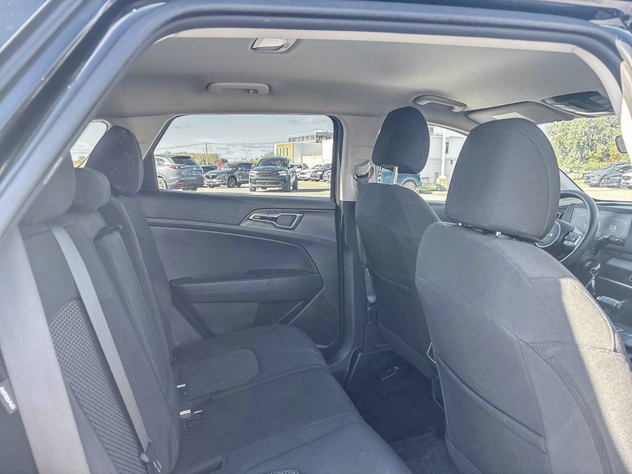 2024 Kia Sportage KNDPUCDF3R7303524 Black Mirabel - photo #25