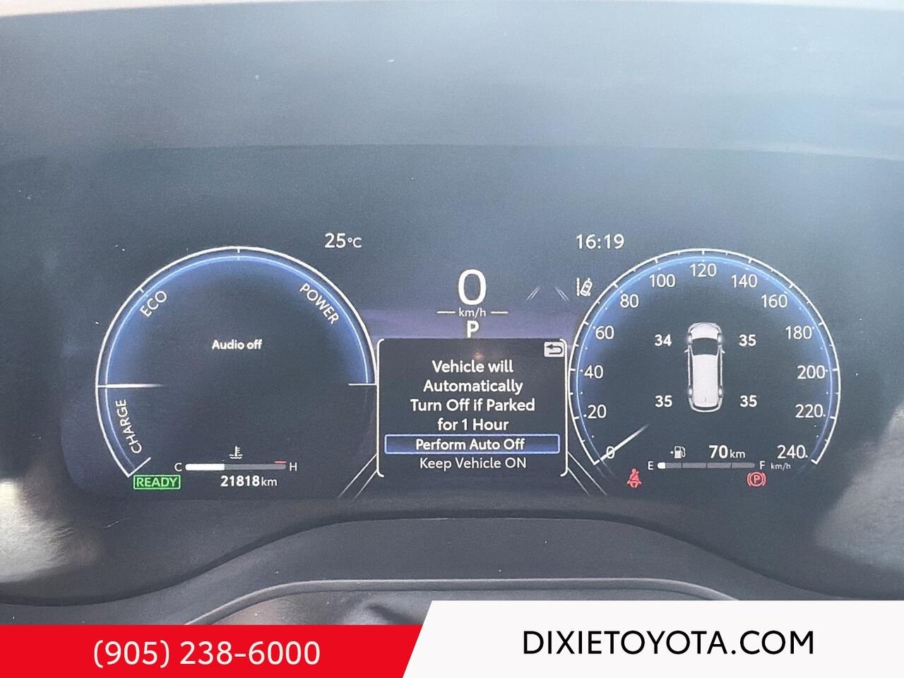 2026 Toyota Sienna Hybrid Limited AWD / CLEAN CARFAX / HEATED AND VENTILATED SEATS / MOONROOF / ALLOY WHEELS / CARPLAY AND ANDROID AUTO White Mississauga - photo #14