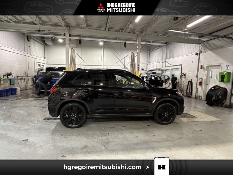 2020 Mitsubishi RVR Black Saint-Eustache - photo #10