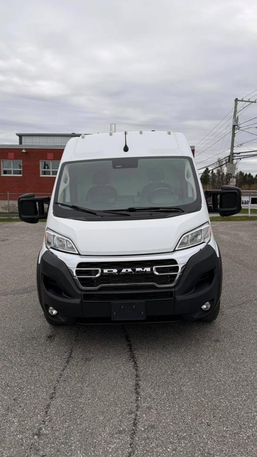 2023 RAM ProMaster Cargo Van White Lac Mégantic - photo #4
