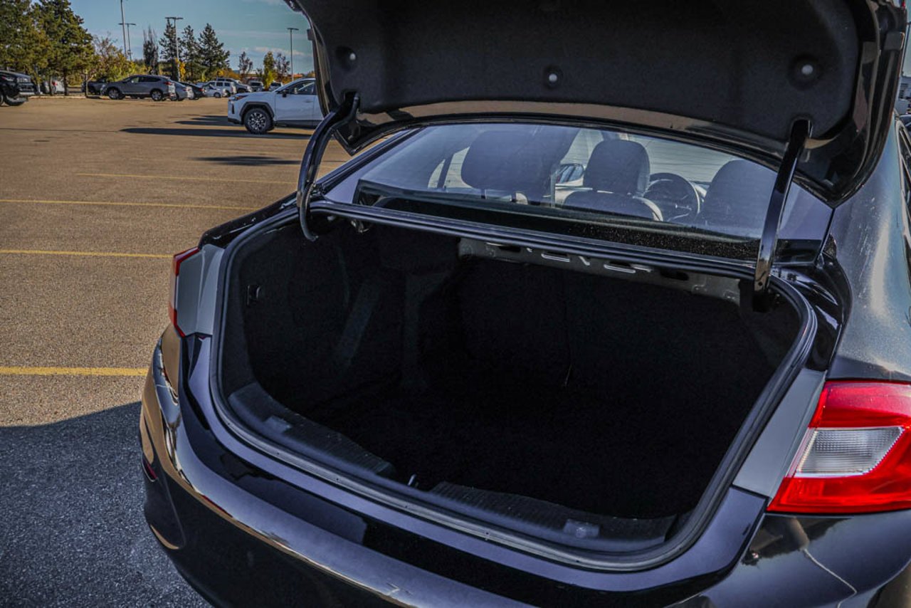 2017 Chevrolet Cruze 4dr Sdn 1.4L Premier w/1SF Black Sherwood Park - photo #7