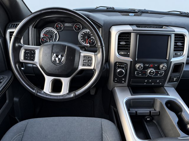 2022 Ram 1500 Grey Saint-Basile-le-Grand - photo #5